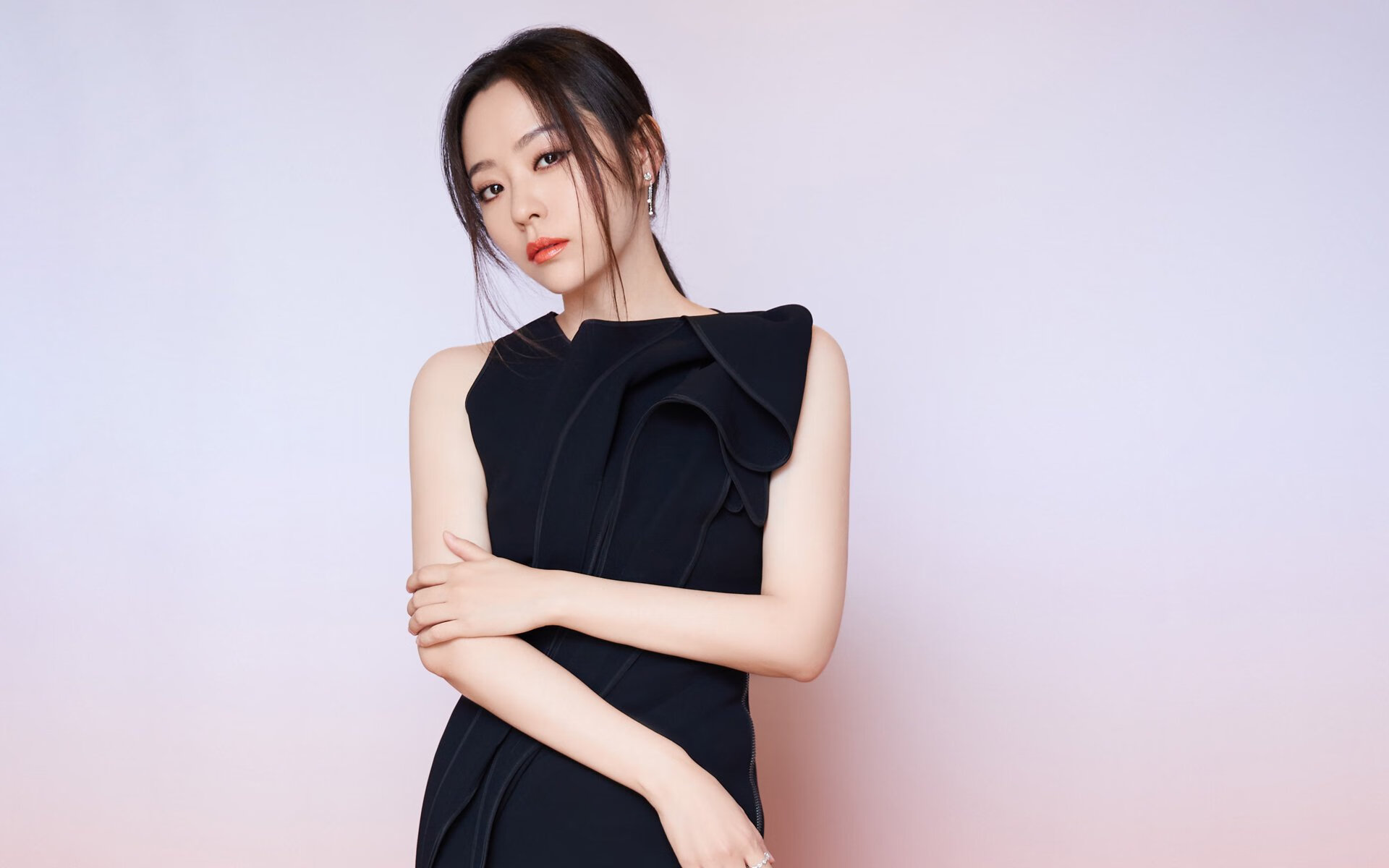 现代技术改变乒乓球发球与接球战术，研究乒乓球的接发球技术